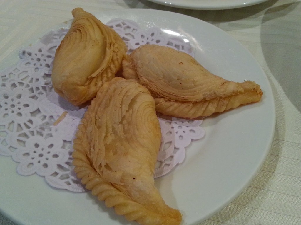 Eyebrow-Shaped Shortcake