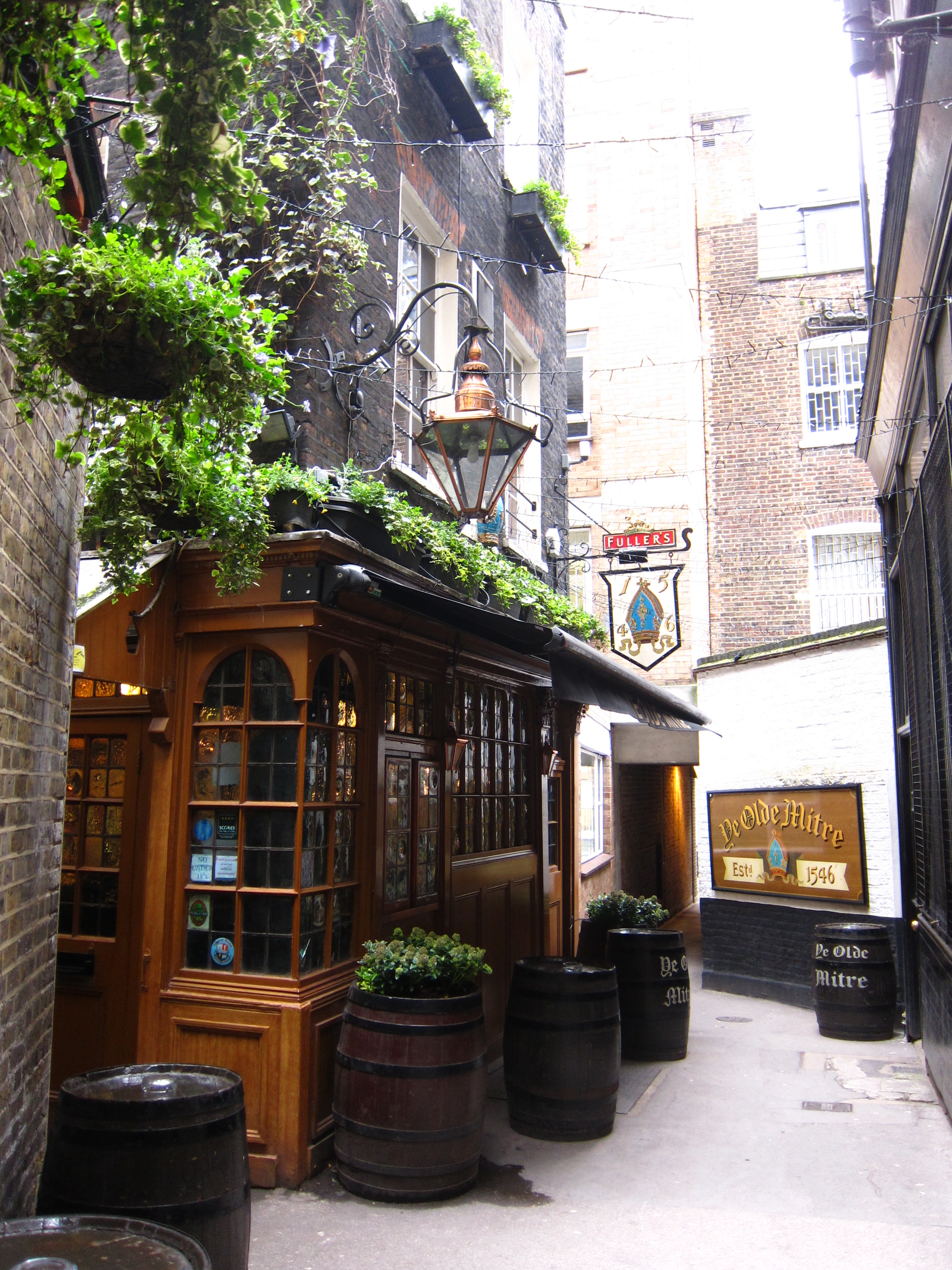 Ye Olde Mitre Tavern