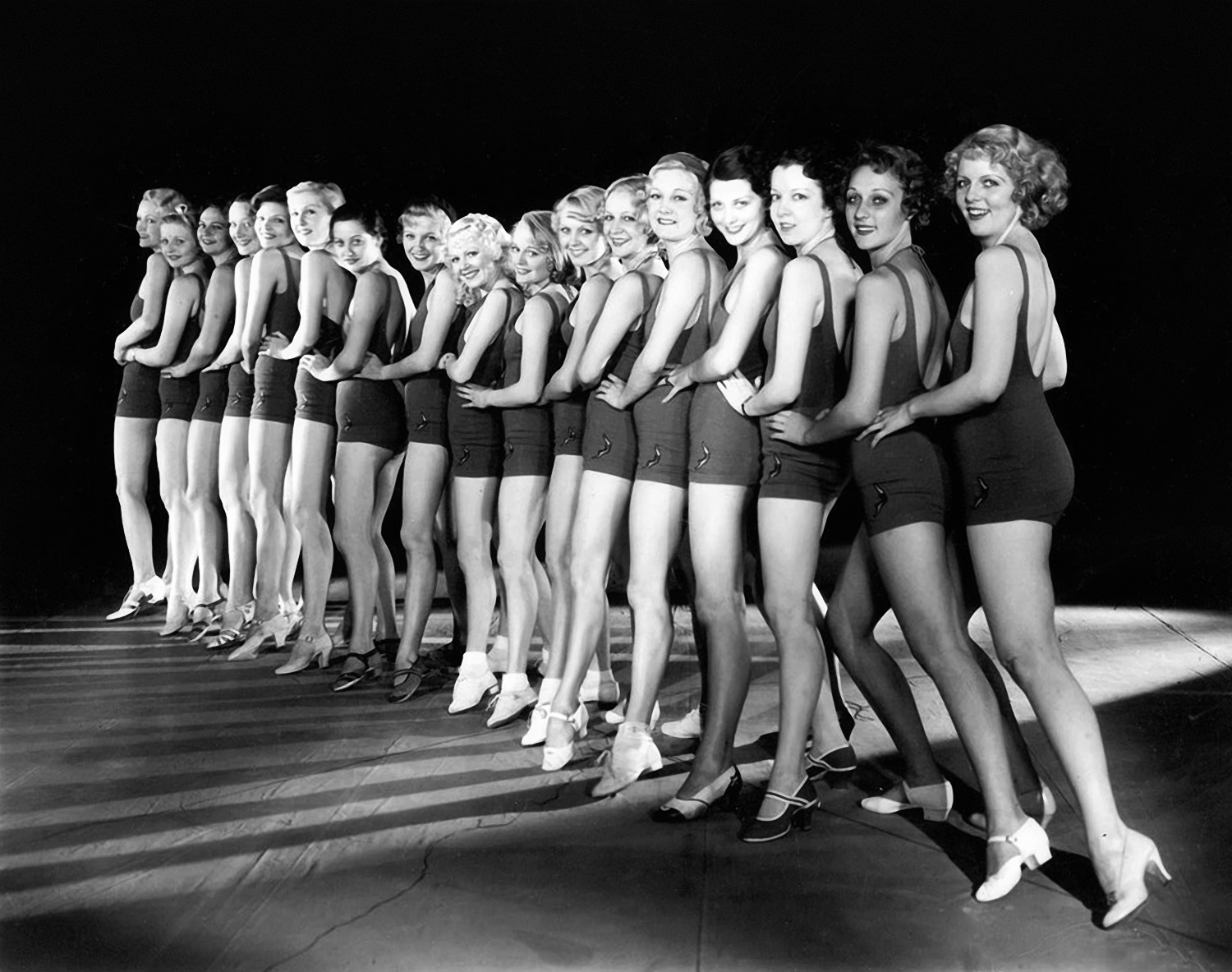 Footlight Parade-1933-Chorus girls