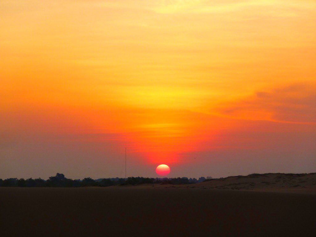 Sand Dunes at Mui Ne 1 copy