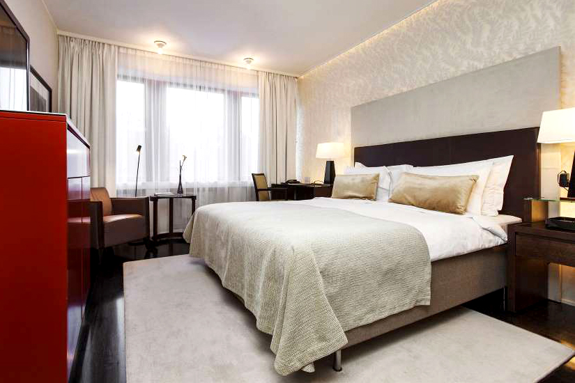 24 Elite Eden Park Hotel