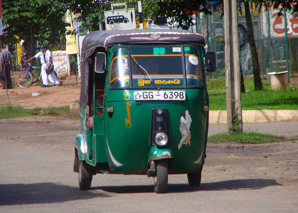 Tuk-Tuk_Sri_Lanka copy