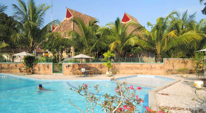 Hotel Deli River and Restaurant Omlandia