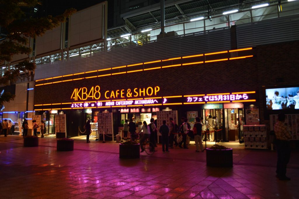 11 AKB48-cafe