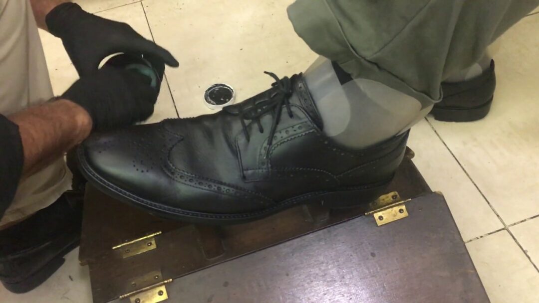 The best shoe shine of west europe