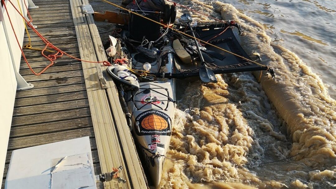 I break the Hobie tandem island (harbor of Begles very dangerous)