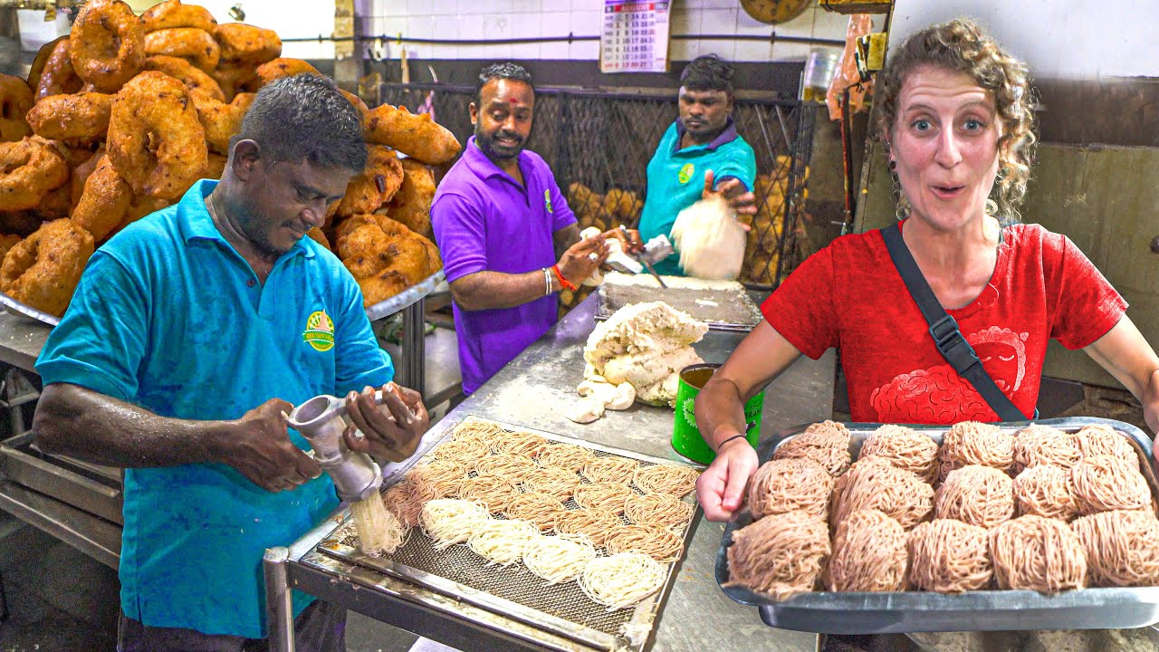 SRI LANKAN Street Food in Colombo EGG HOPPERS & STRING HOPPERS + BEST