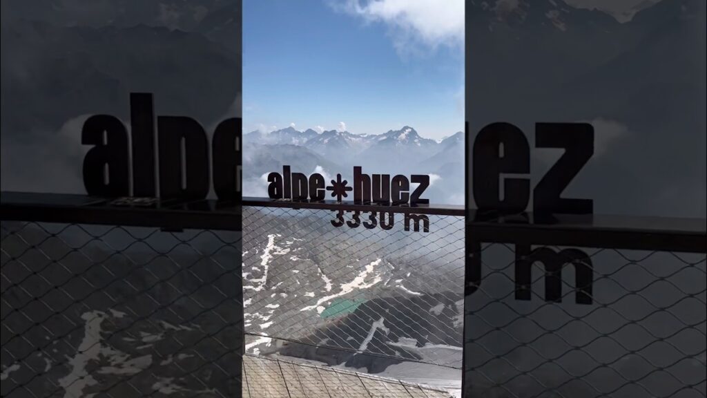 📍Pic du Lac Blanc, L’Alpe d’Huez, France❤️🇫🇷#mountains #snow #travel #france #alpedhuez #glacier