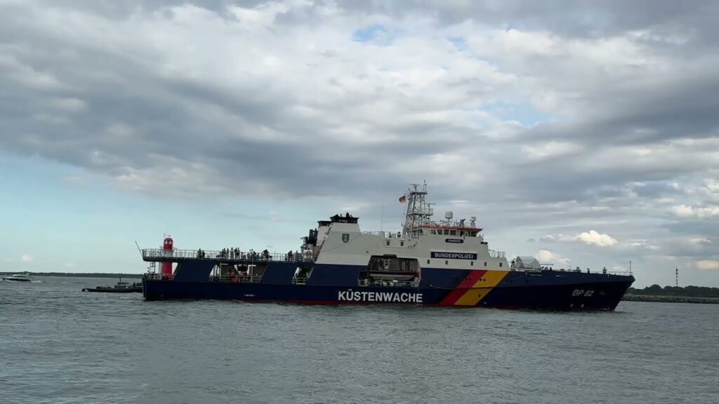 Küstenwache BP 82 BAMBERG Bundespolizei-Einsatzschiff in Warnemünde / Hohe Düne 10.8.2024 Küstenwache BP 82 BAMBERG Bundespolizei-Einsatzschiff in Warnemünde / Hohe Düne 10.8.2024
