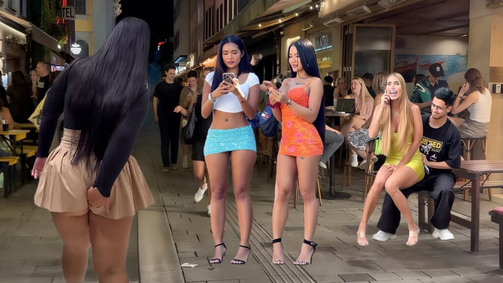 #nightclub | Nightlife in Düsseldorf City in Germany #manchesternightlife #liverpoolnightlife in 4K #nightclub | Nightlife in Düsseldorf City in Germany #manchesternightlife #liverpoolnightlife in 4K