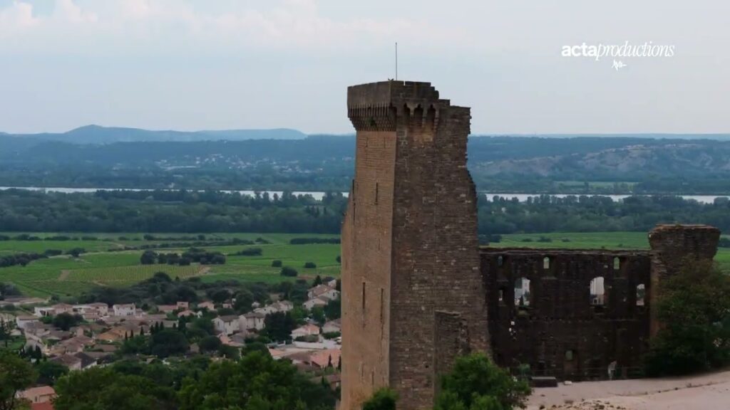 Prises de vue au drone à Châteauneuf-du-Pape 🍷🍇 (DJI Air 3)