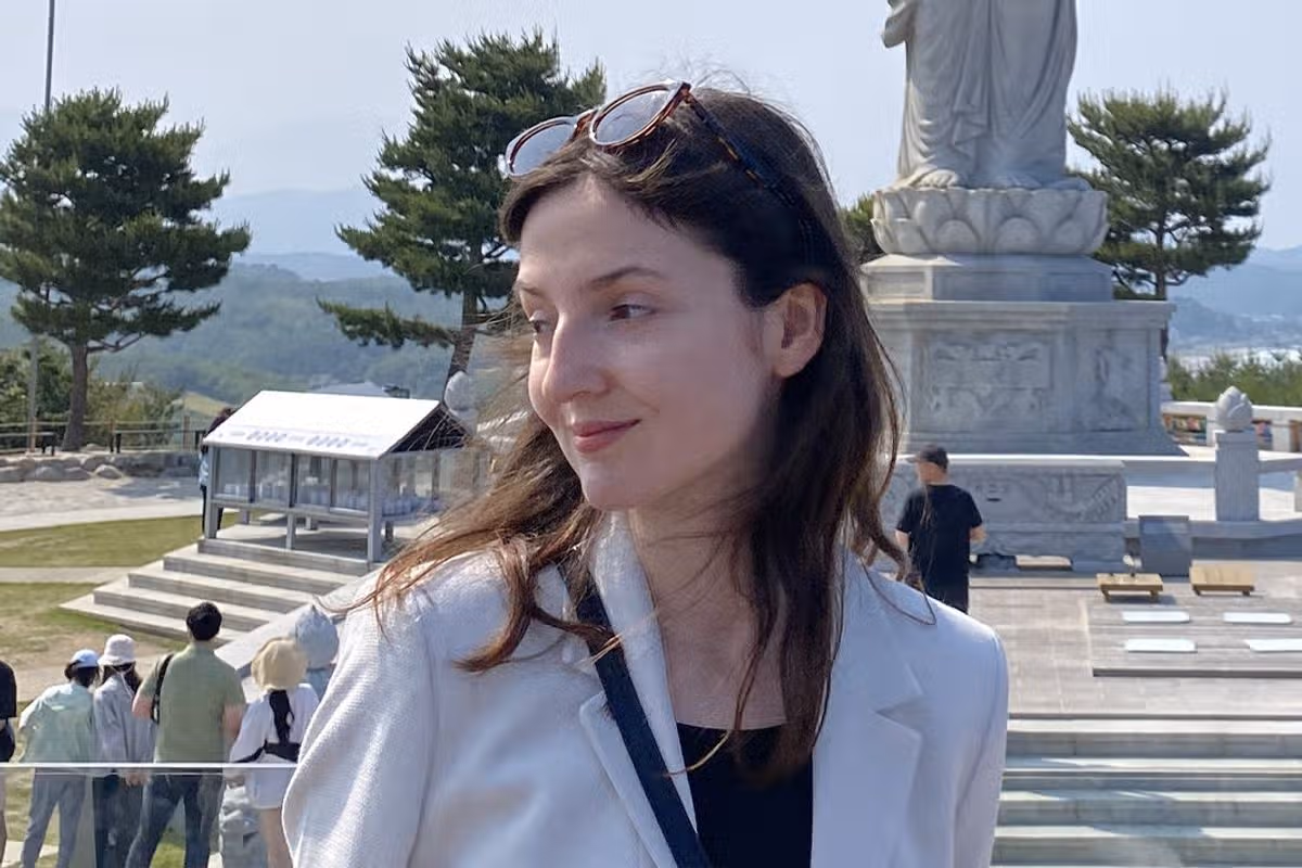 Robyn Mansir moved from Manchester to South Korea
