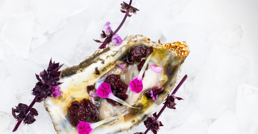 After Years of Loss, Barman Matthew Biancaniello Returns With a New Orleans Oyster Pop-Up in Chinatown After Years of Loss, Barman Matthew Biancaniello Returns With a New Orleans Oyster Pop-Up in Chinatown