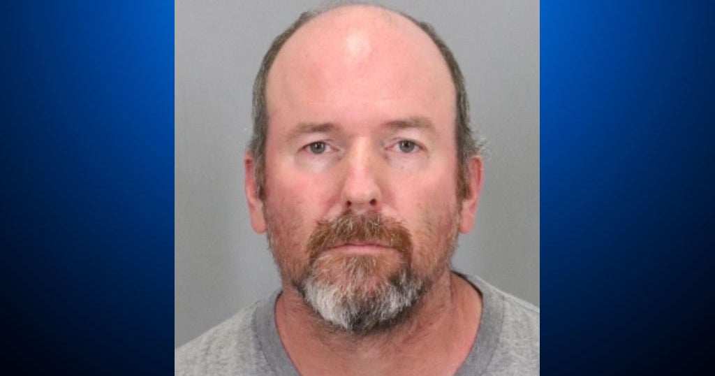 Ex-San Jose school staffer pleads guilty to paying students for explicit photos, videos Ex-San Jose school staffer pleads guilty to paying students for explicit photos, videos