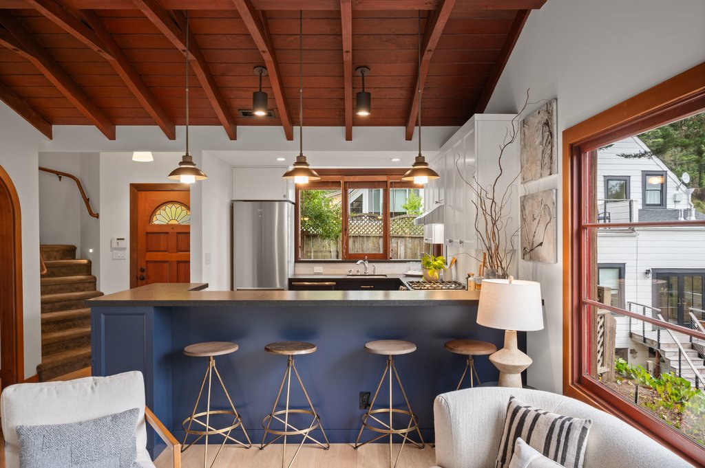 Gavin Newsom’s San Francisco family home listed for $4.5 million Gavin Newsom’s San Francisco family home listed for $4.5 million