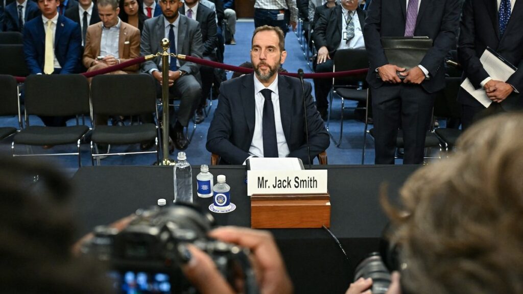 Ex-special counsel Jack Smith tells Senators he won’t be ‘silenced’ by Trump threats – NBC Los Angeles Ex-special counsel Jack Smith tells Senators he won’t be ‘silenced’ by Trump threats – NBC Los Angeles