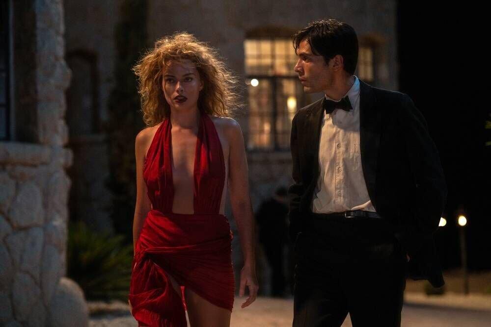Margot Robbie et Diego Calva dans Babylon (2023) de Damien Chazelle © Paramount Pictures.