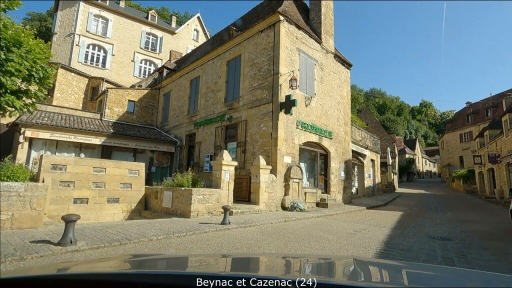 La Vallée de la Dordogne ,La Roque-Gageac (24) – Beynac et Cazenac (24) ,Road Trip 49 La Vallée de la Dordogne ,La Roque-Gageac (24) - Beynac et Cazenac (24) ,Road Trip 49