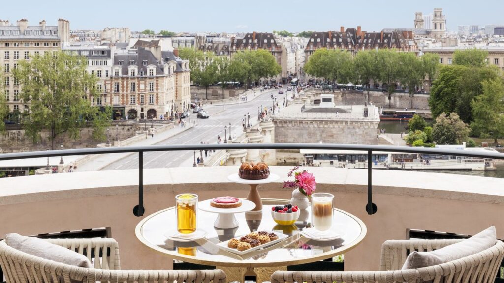 How to eat at Michelin-starred restaurants in Paris for less