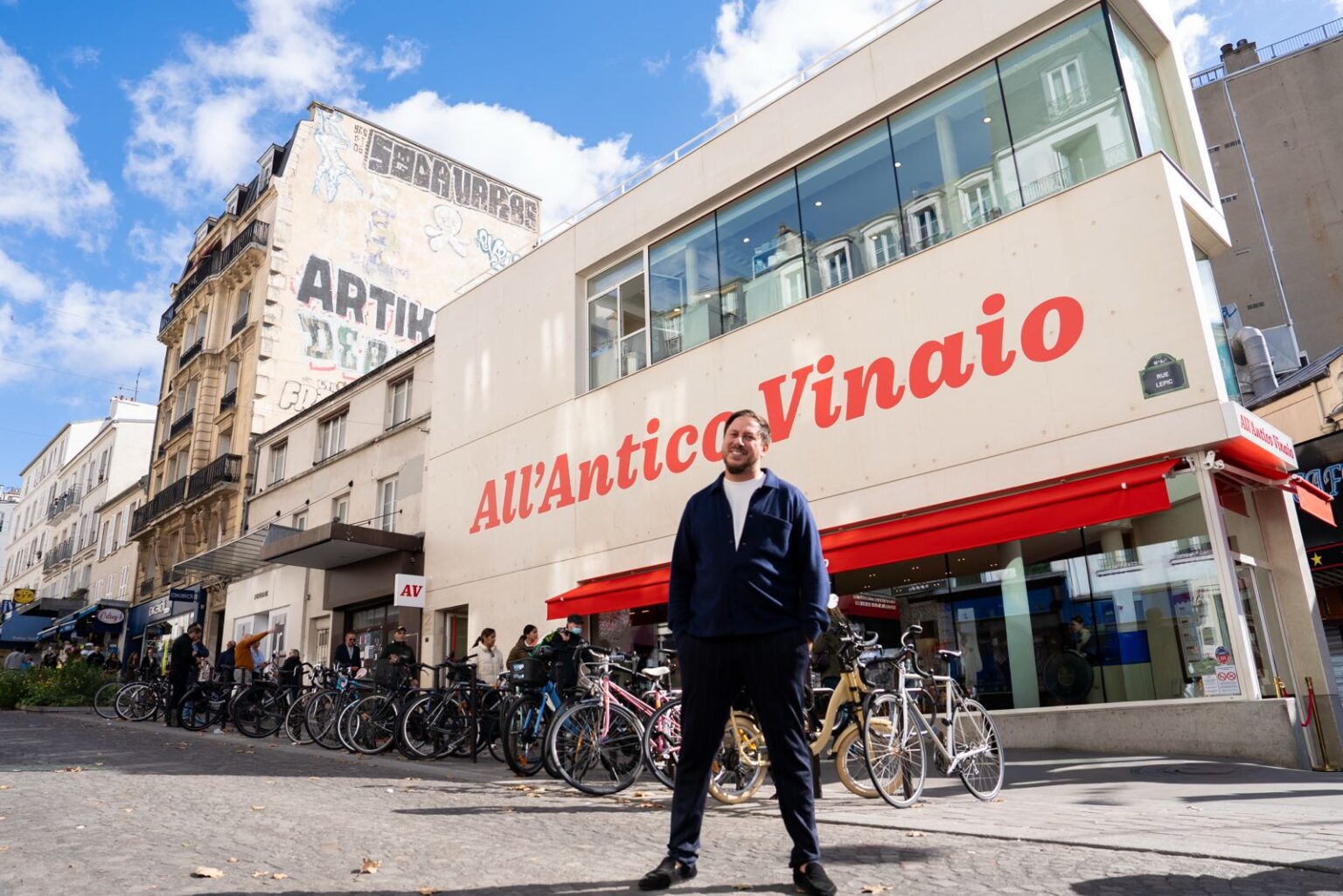 All’Antico Vinaio opens a flagship store in Paris All’Antico Vinaio opens a flagship store in Paris