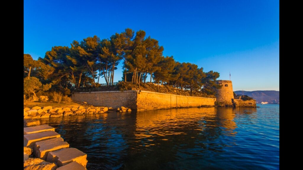 Le fort Balaguier à La Seyne sur Mer Le fort Balaguier à La Seyne sur Mer