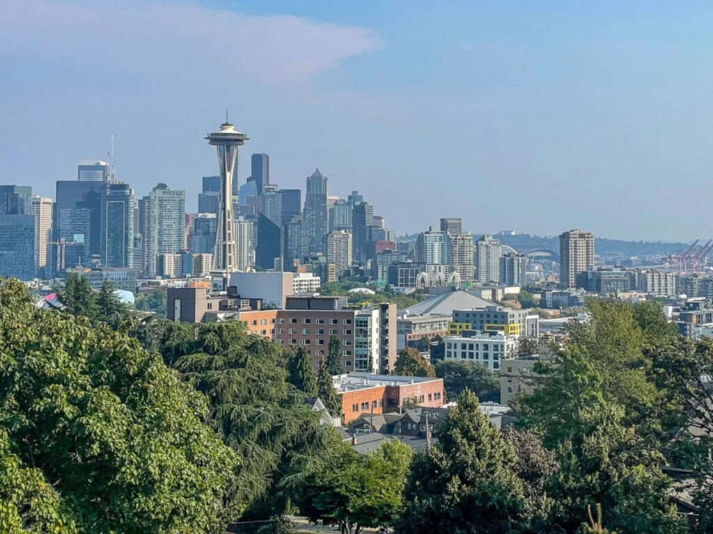 I swapped houses with a stranger to see if I’d like living in Seattle. One month in, I got my answer. I swapped houses with a stranger to see if I'd like living in Seattle. One month in, I got my answer.