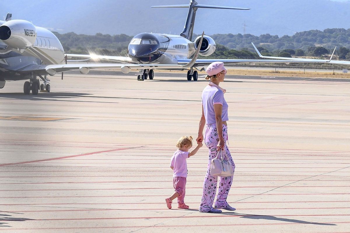 Last year, she and her daughter were photographed wearing adorable matching outfits