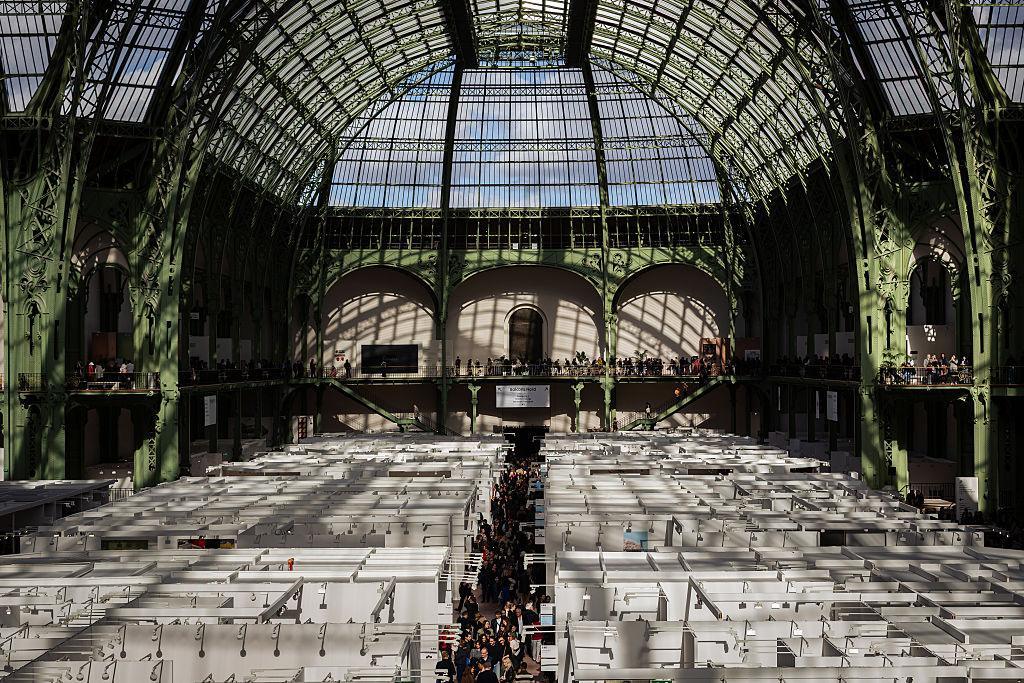 Image de la foire Art Basel paris.