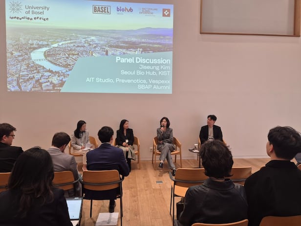 Korean corporations participating in the Seoul–Basel startup hub acceleration program share their results at the Embassy of Switzerland in Jongno-gu, Seoul, on the 21st. From left: Jang Su-yeon, Priventotics CEO; Jeong Ju-won, Bespex CEO; Park Sin-gi, Eight Studio CEO. /Courtesy of Kim Song-yi, Reporter