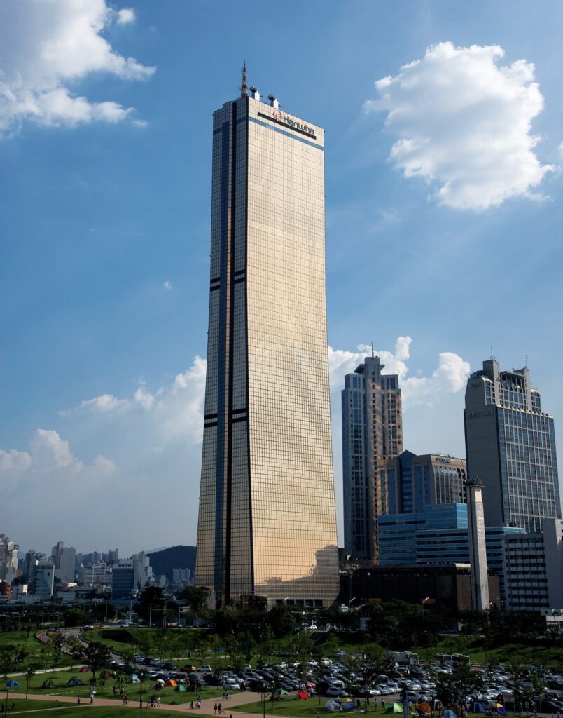 Hanwha Life Rolls Out Microsoft AI Copilot to All Employees Hanwha Life headquarters. Hanwha Life - Seoul Economic Daily Finance News from South Korea