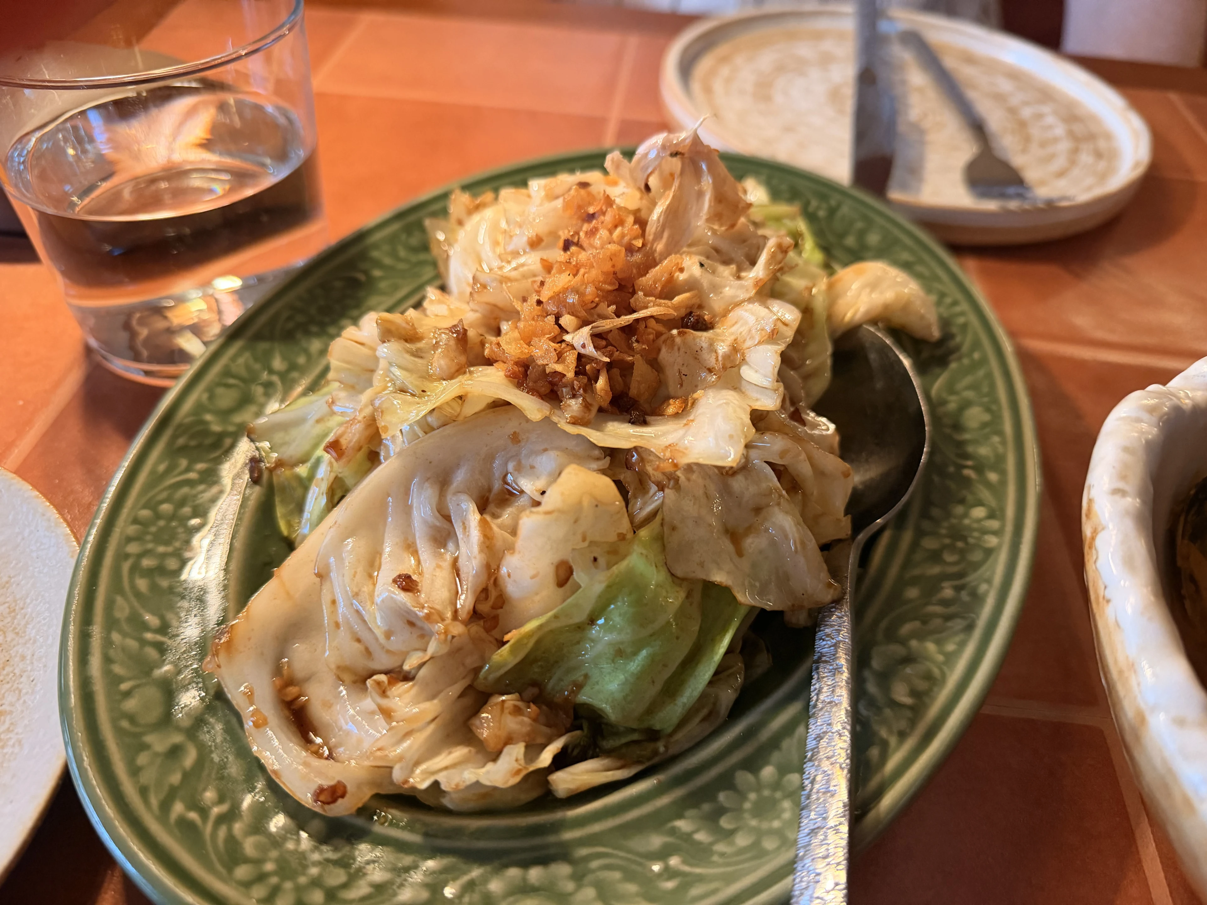 Ka Lum Pad Nam Pla from Saam.